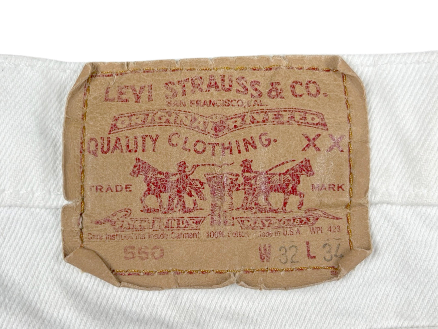 Levi's 550 White Jeans (31" x  33")