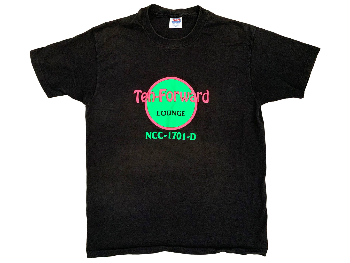 Vintage Star Trek Ten-Forward Lounge  Hard Rock Black T-Shirt
