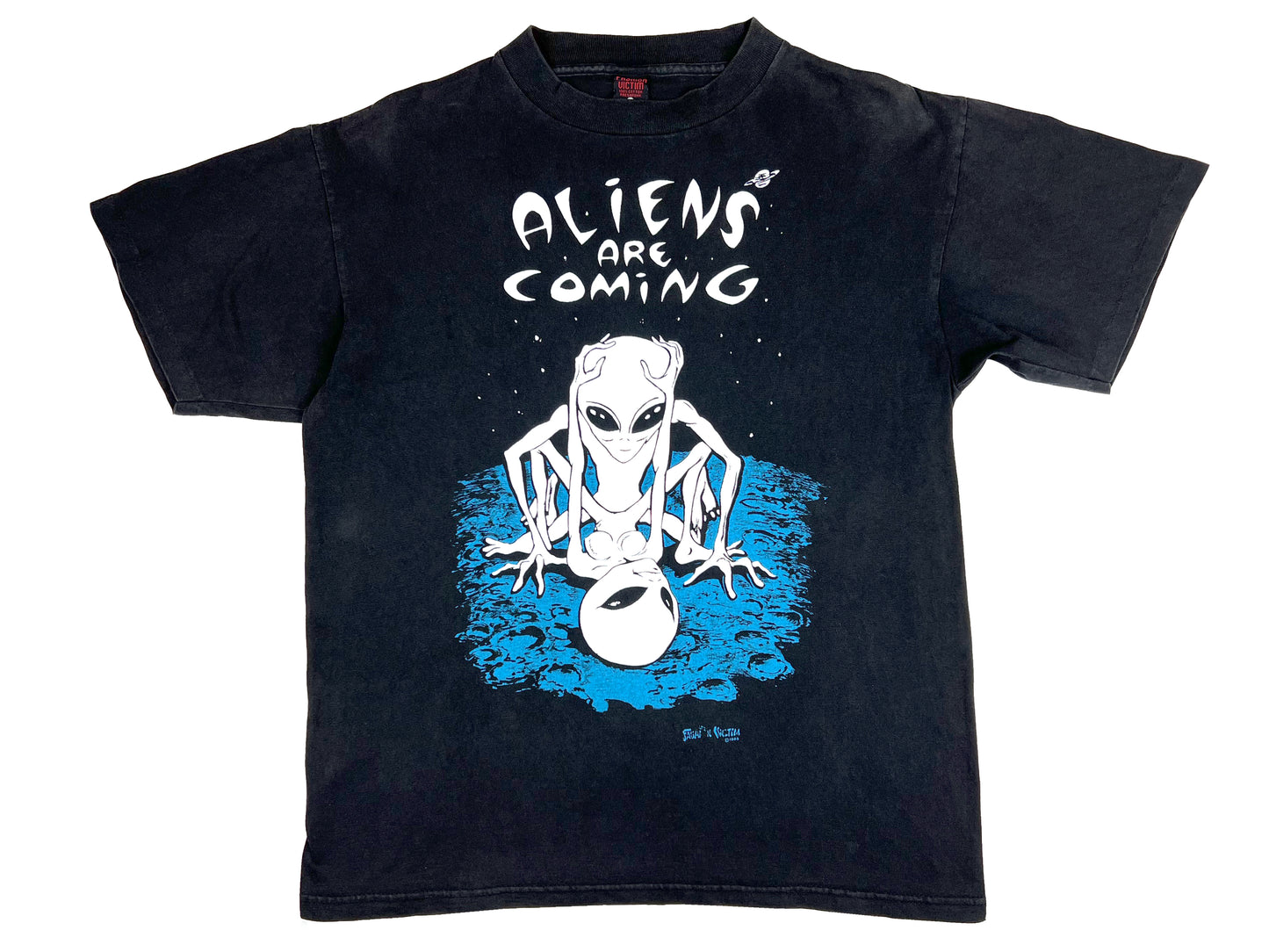 Vintage Fashion Victim Aliens Are Coming T-Shirt