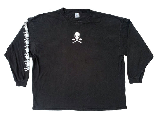 Fashion Victim Skull & Crossbones L/S Shirt